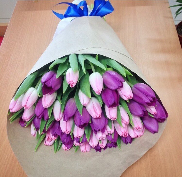 Букет микс из 49 романтичных тюльпана - crocus-flowers38.ru